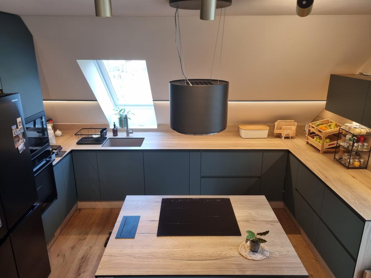 Kuchyňská linka na míru - foto 3