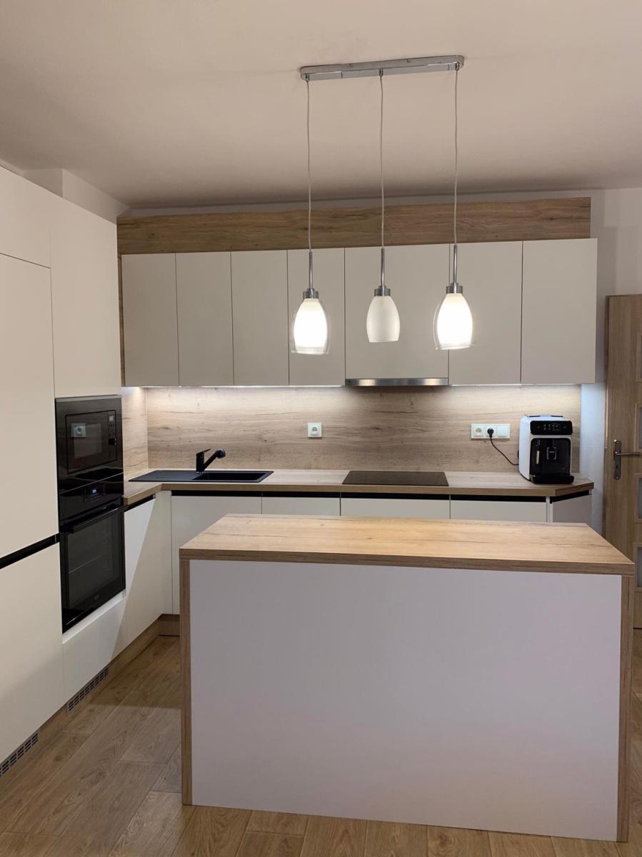 Kuchyňská linka na míru - foto 4