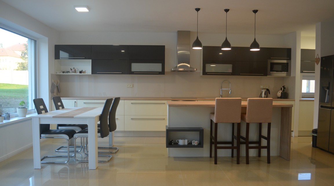 Kuchyňská linka na míru - foto 9