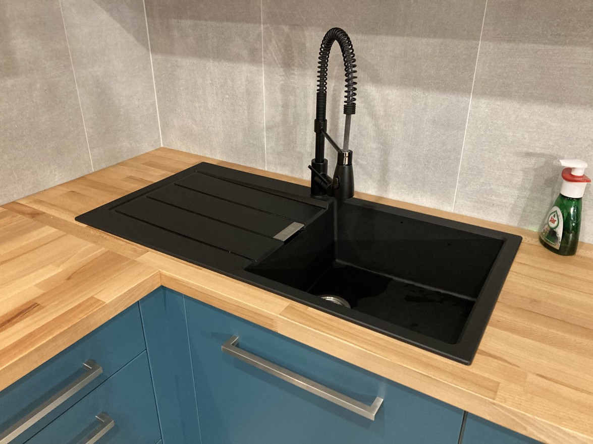 Kuchyňská linka na míru - foto 27