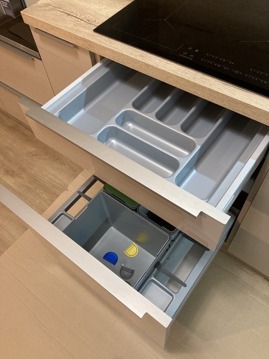 Kuchyňská linka na míru - foto 36