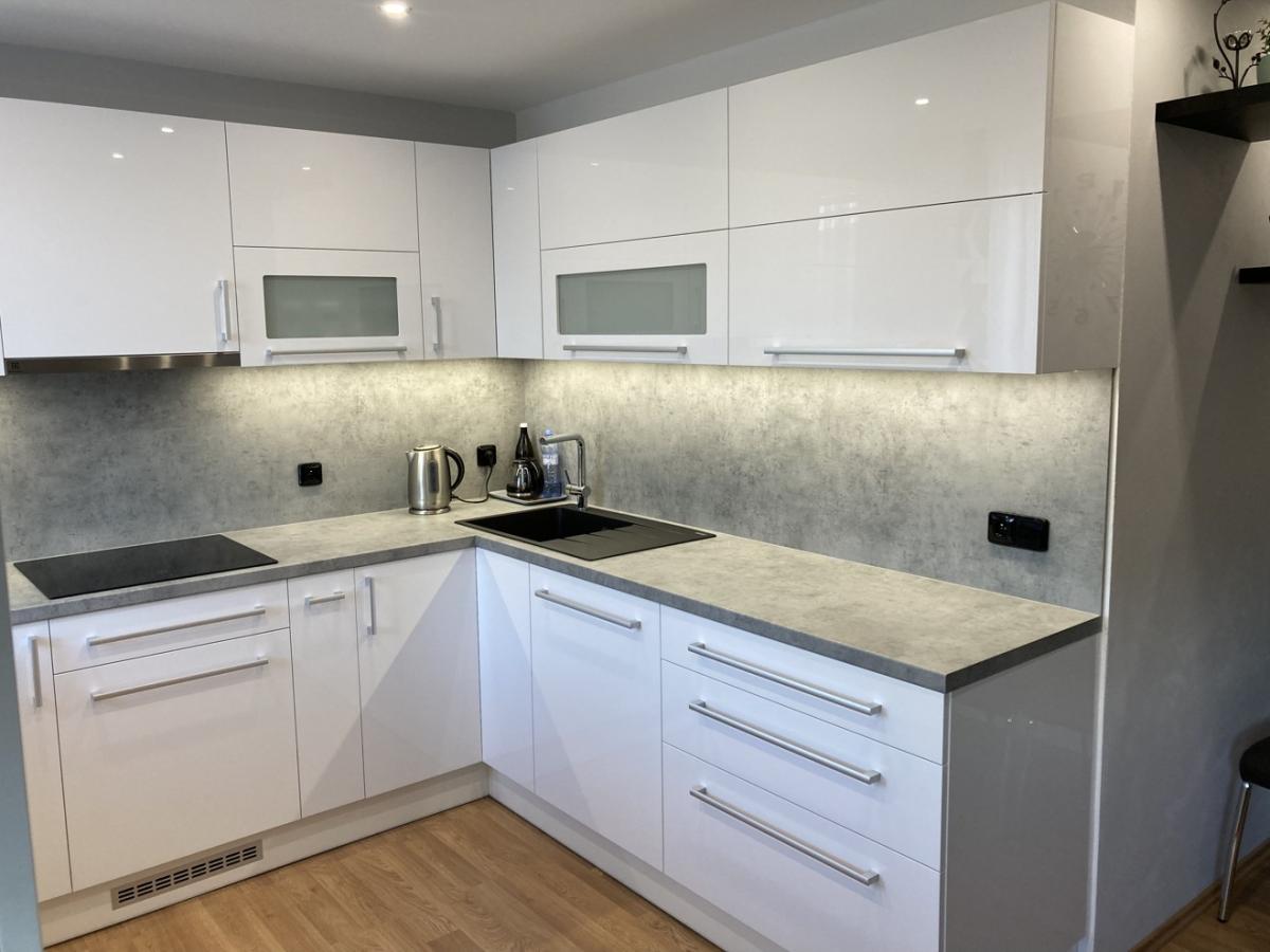 Kuchyňská linka na míru - foto 42