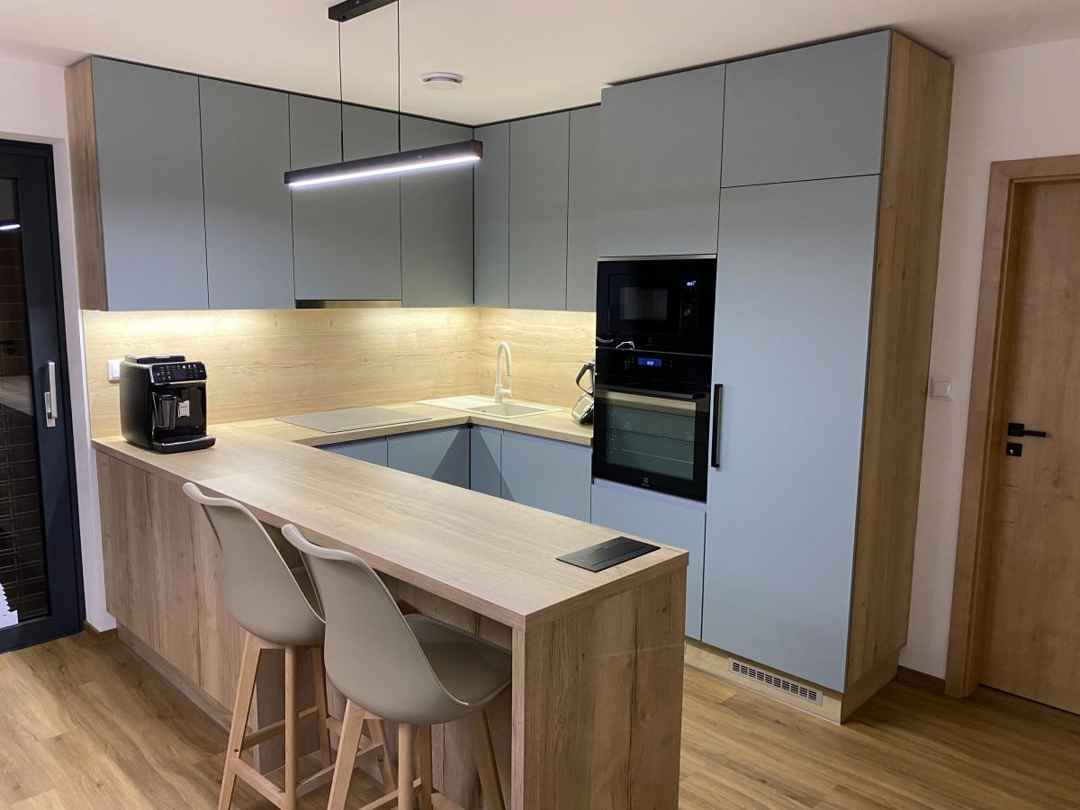 Kuchyňská linka na míru - foto 60