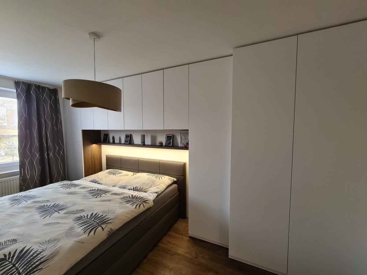 Ložnice a šatny na míru - foto 2