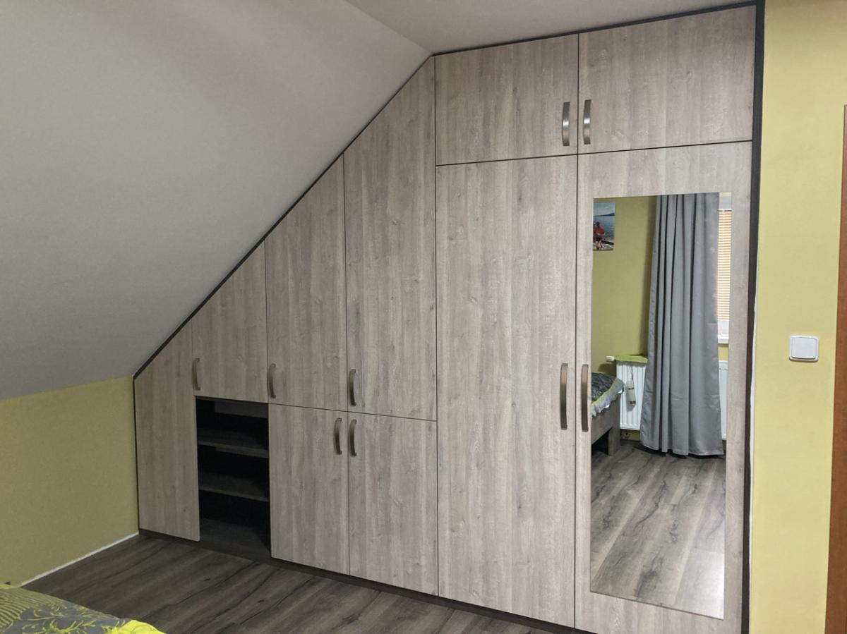 Ložnice a šatny na míru - foto 17