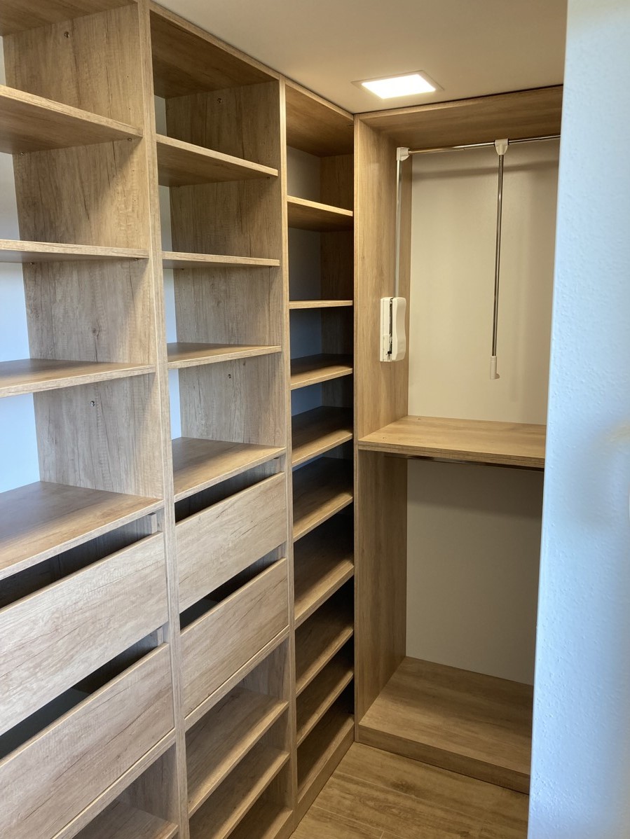 Ložnice a šatny na míru - foto 30