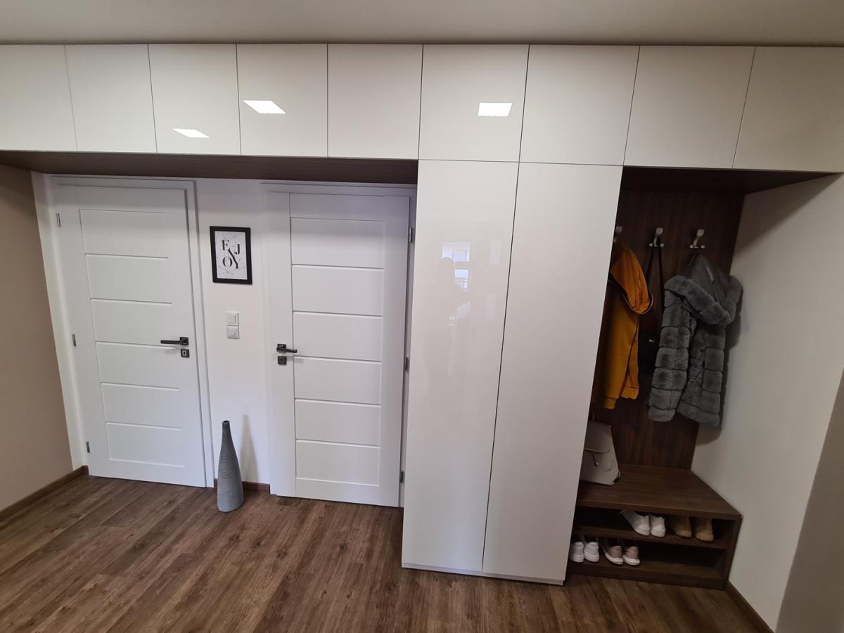 Vstupní chodba na míru - foto 3