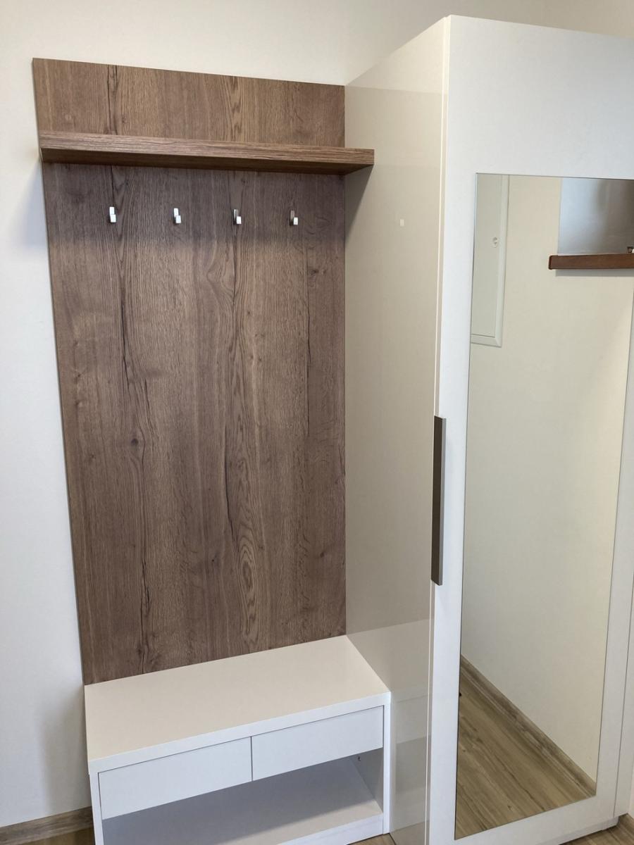 Vstupní chodba na míru - foto 9